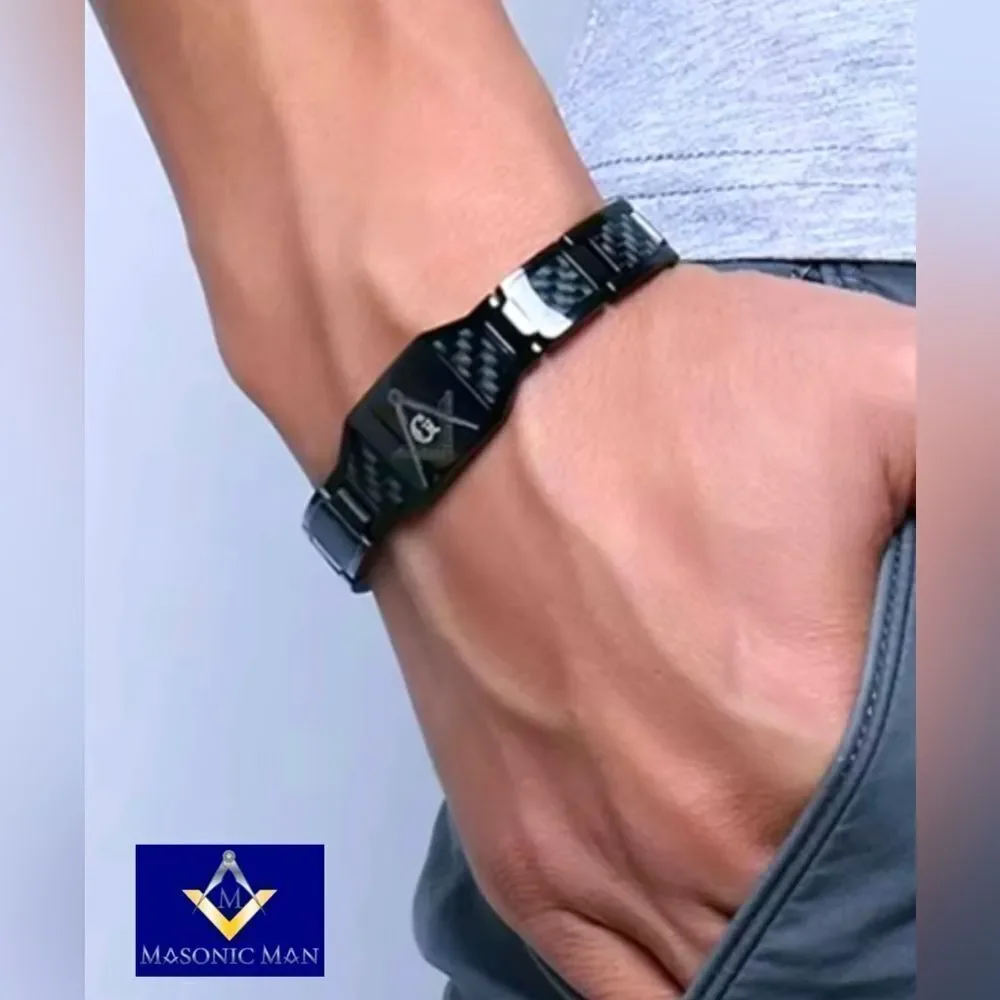 MasonicMan Men's Titanium Black Carbon Fiber Adjustable Magnetic Bracelet